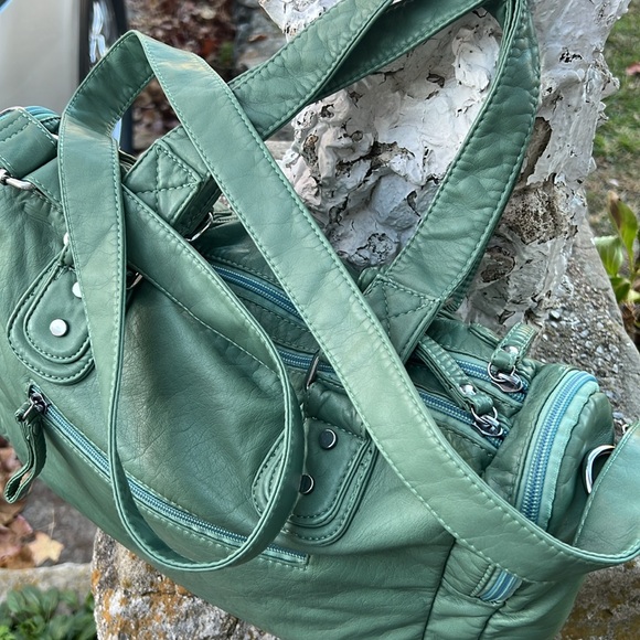 EUC Scarleton Faux Leather Crossbody/Shoulder Bag - Picture 7 of 15